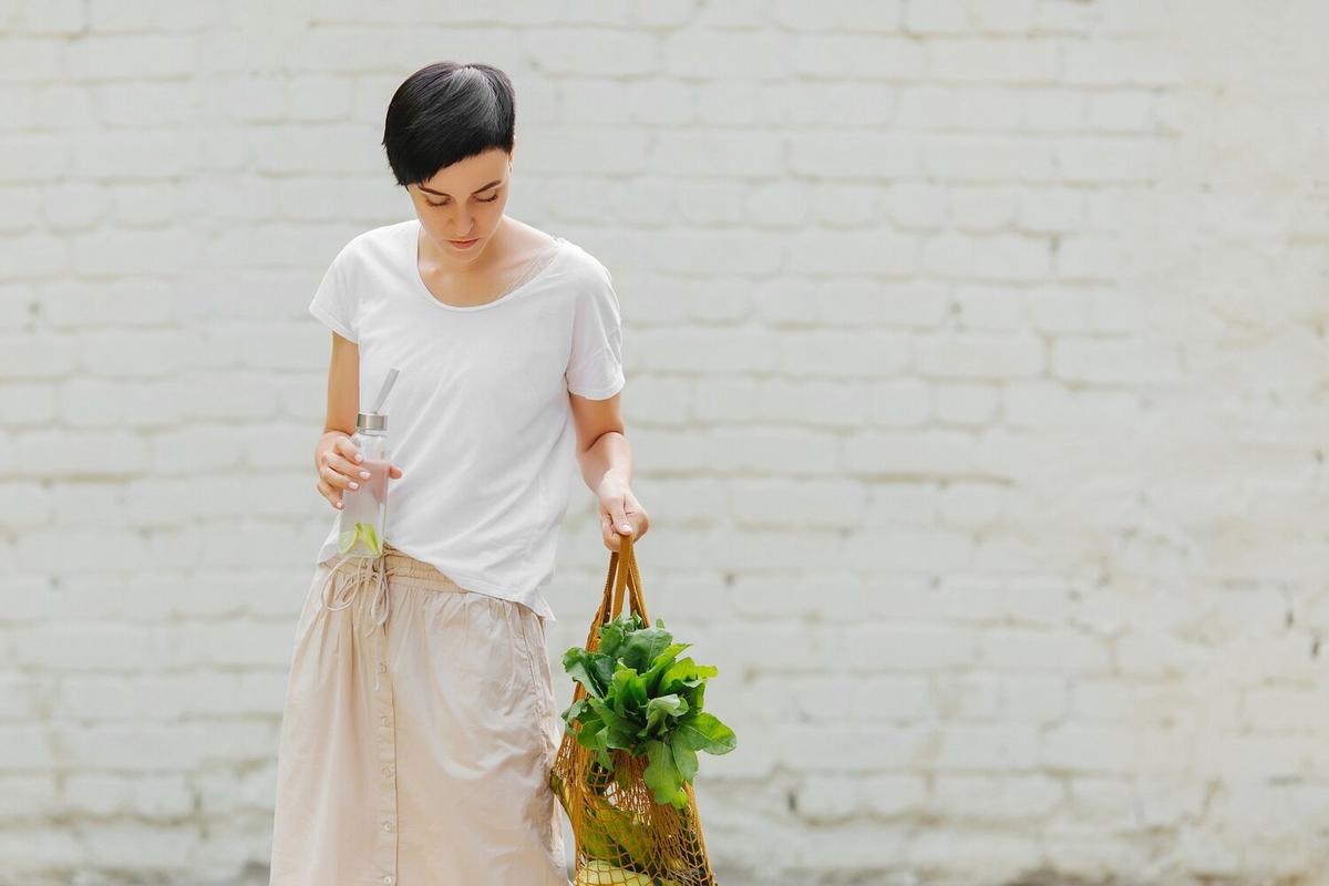 Recycling vs Upcycling: What’s Best for Sustainable Fashion?